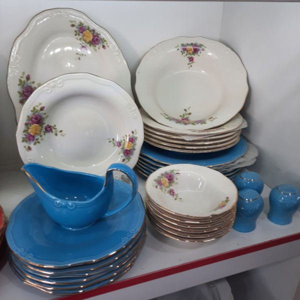 سرویس رنگی30پارچه چینی توس