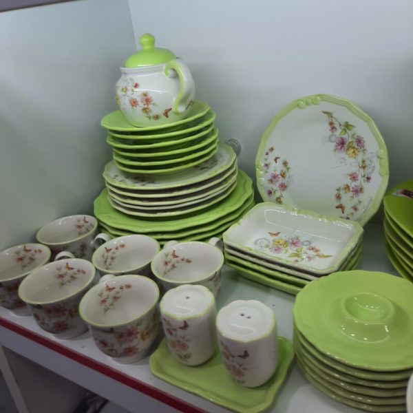 سرویس صبحانه خوری 39 پارچه مدل فلورا برند لاویوا